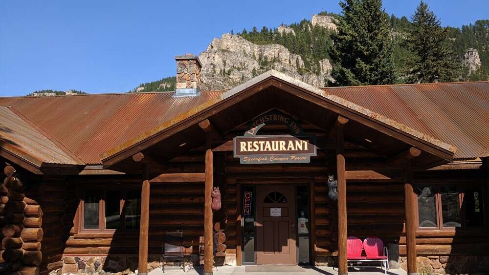 Latchstring Restaurant 