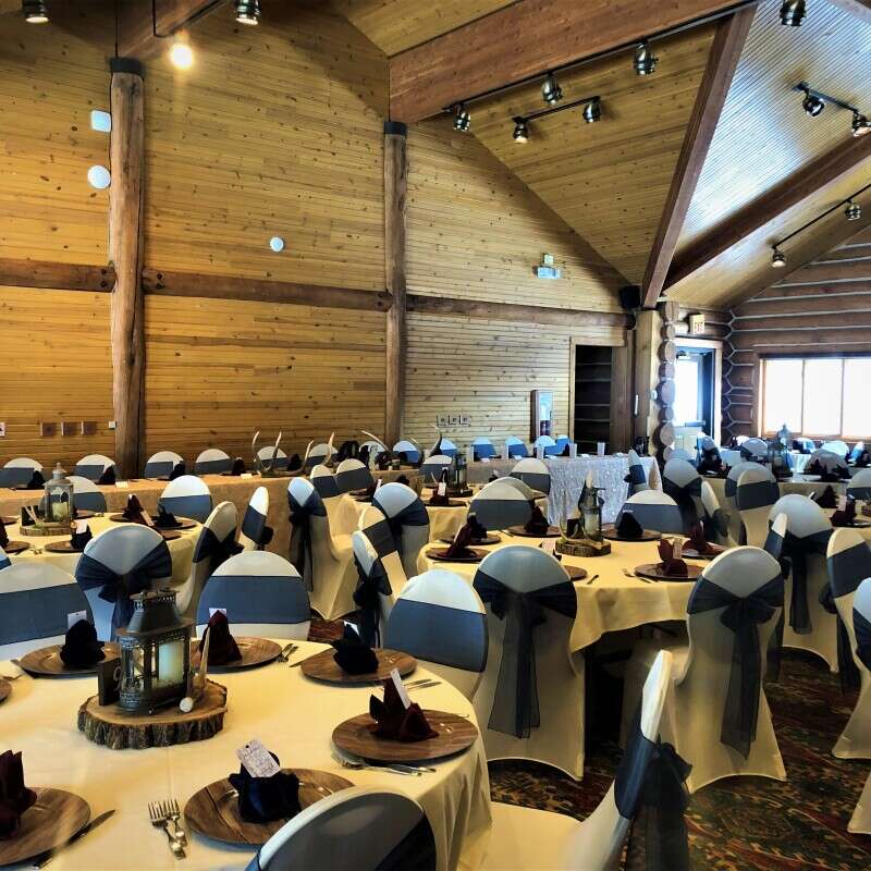 Glendoris Banquet room with tables and Chairs 